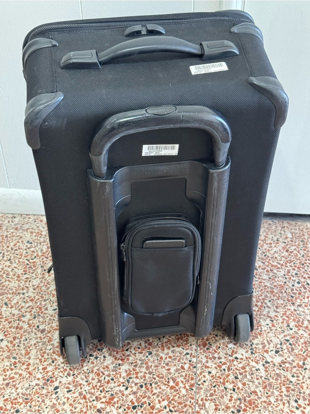 Briggs & Riley Black Carry-On Upright Rolling Travel Suitcase Luggae - Picture 6 of 11